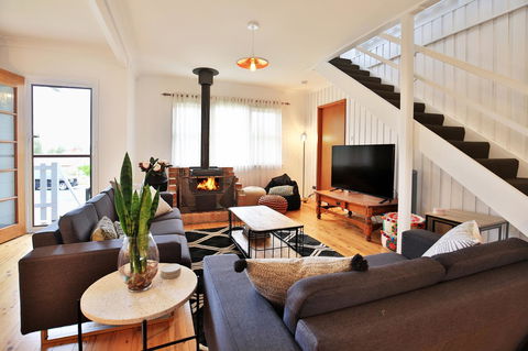 Hudson Bay @ Basin View-Pet Friendly-15 Mins To Hyams Beach - Tweed Heads Accommodation 0