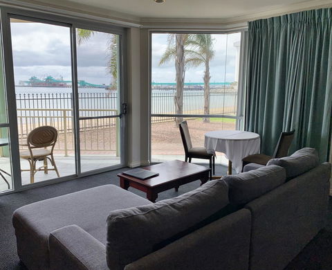 Hilton Beachfront Motel - Tweed Heads Accommodation 15