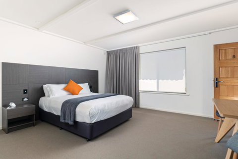 Mick O\'Sheas - Tweed Heads Accommodation 4