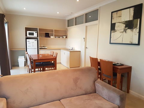 Vine Inn Barossa - Tweed Heads Accommodation 1