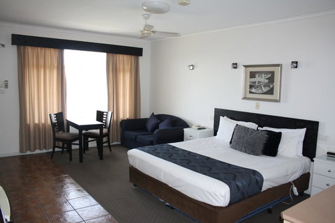 Lakeview Motel And Apartments - Tweed Heads Accommodation 1