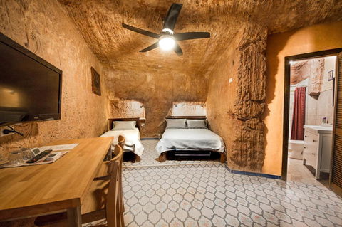 The Underground Motel - Tweed Heads Accommodation 9