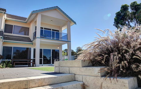 Bay Bliss - Tweed Heads Accommodation 0