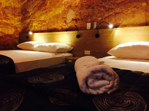 The Lookout Cave Underground Motel - Tweed Heads Accommodation 28