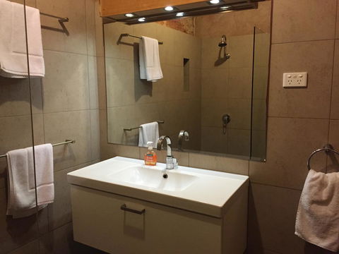 The Lookout Cave Underground Motel - Tweed Heads Accommodation 30