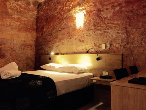 The Lookout Cave Underground Motel - Tweed Heads Accommodation 0