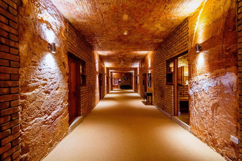 The Lookout Cave Underground Motel - Tweed Heads Accommodation 7