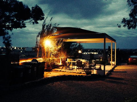 The Lookout Cave Underground Motel - Tweed Heads Accommodation 14