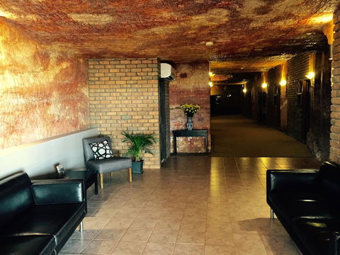 The Lookout Cave Underground Motel - Tweed Heads Accommodation 18