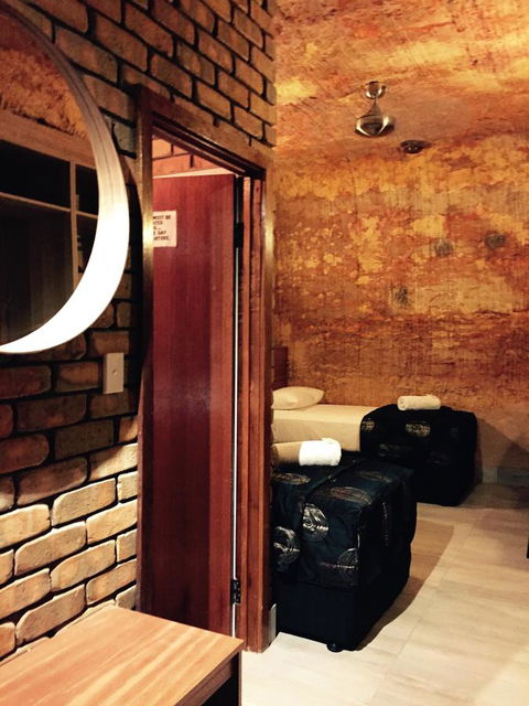 The Lookout Cave Underground Motel - Tweed Heads Accommodation 37