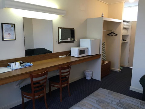 Blue Lake Motel - Tweed Heads Accommodation 3