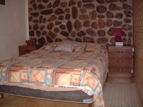 Radeka Downunder Underground Motel - Tweed Heads Accommodation 8