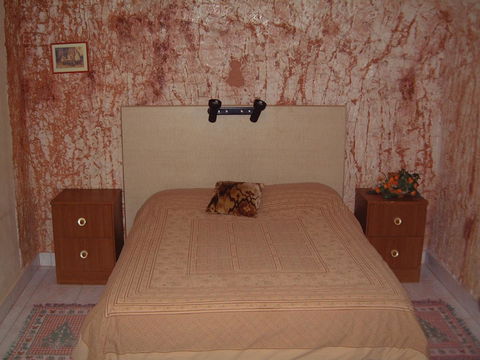 Radeka Downunder Underground Motel - Tweed Heads Accommodation 9