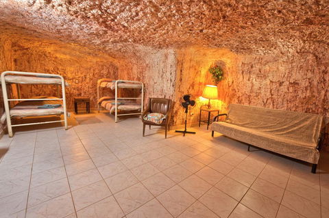 Radeka Downunder Underground Motel - Tweed Heads Accommodation 4