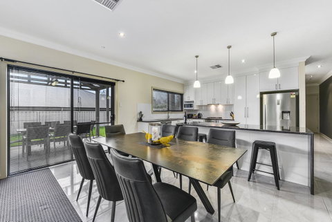 Accommodation On Lansell 2 - Tweed Heads Accommodation 6