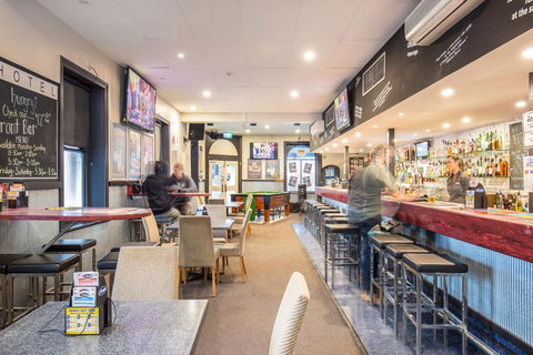 Nightcap At Federal Hotel Mt Gambier - Tweed Heads Accommodation 7