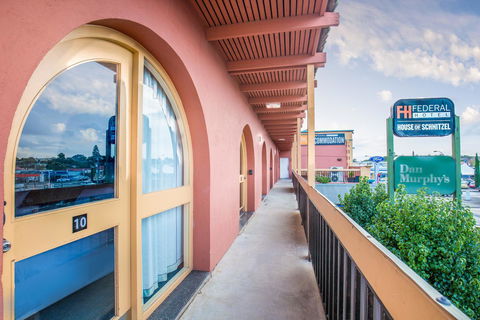 Nightcap At Federal Hotel Mt Gambier - Tweed Heads Accommodation 18