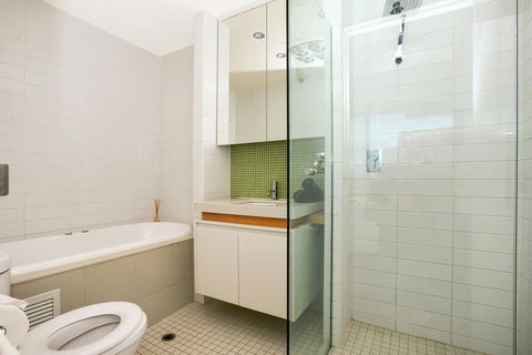 Glenelg Skyline Penthouse - Tweed Heads Accommodation 42