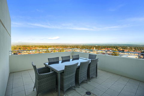 Glenelg Skyline Penthouse - Tweed Heads Accommodation 39