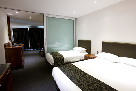 The Commodore - Tweed Heads Accommodation 9