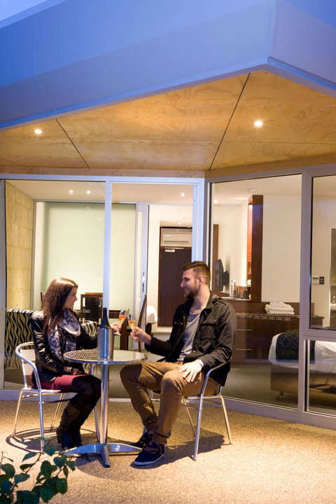 The Commodore - Tweed Heads Accommodation 8