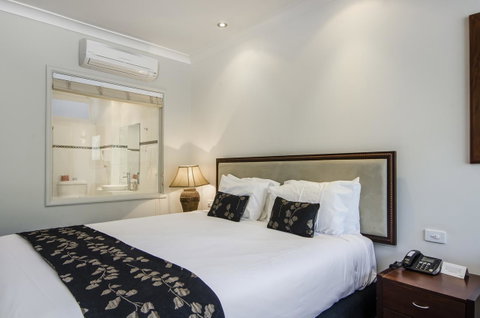 The Commodore - Tweed Heads Accommodation 6