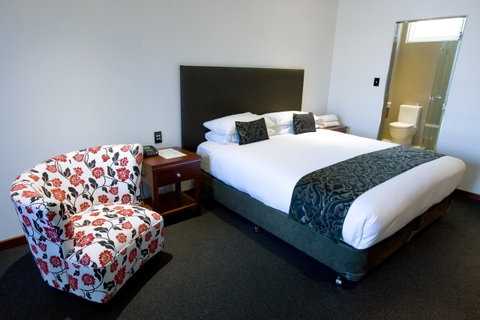 The Commodore - Tweed Heads Accommodation 11