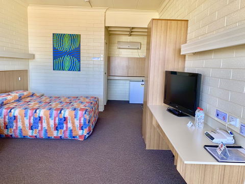 Opal Inn Hotel, Motel, Caravan Park - Tweed Heads Accommodation 33