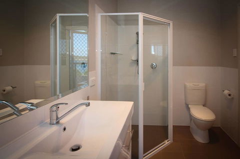 Waterfront On Osprey - Tweed Heads Accommodation 23