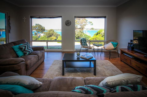 Waterfront On Osprey - Tweed Heads Accommodation 2