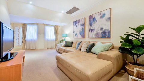 GOUGER 265 - Tweed Heads Accommodation 16