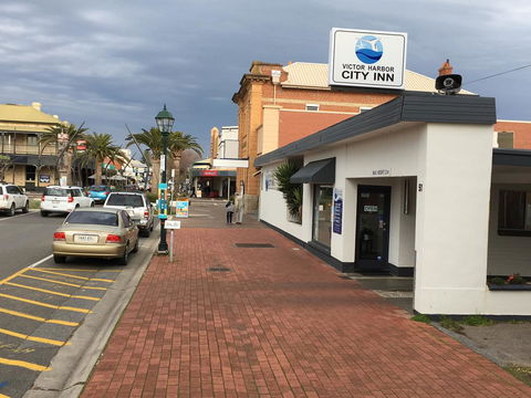 Victor Harbor City Inn - Tweed Heads Accommodation 4