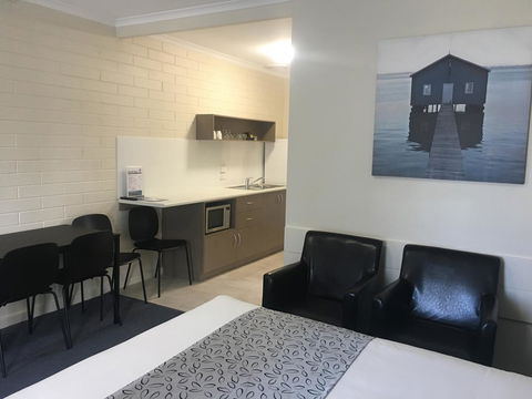 Victor Harbor City Inn - Tweed Heads Accommodation 12