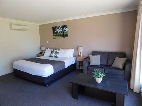 Alexander Cameron Suites - Tweed Heads Accommodation 12