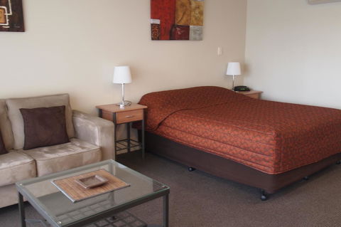 Alexander Cameron Suites - Tweed Heads Accommodation 25