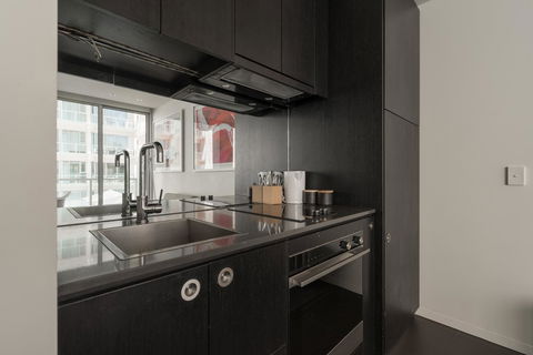 Ther-Rich Elegant 1BR Apartment In Walkerville - Tweed Heads Accommodation 11