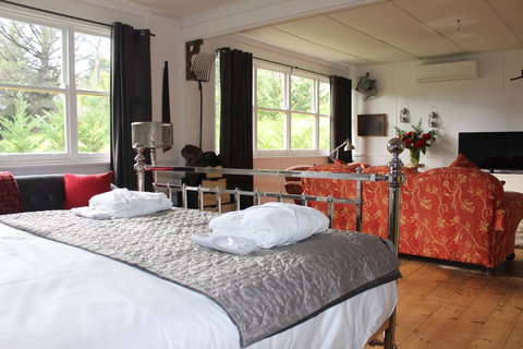 Pirralilla Estate Adelaide Hills - Tweed Heads Accommodation 1