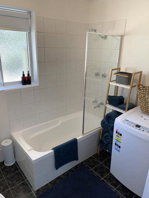 Sunshine Three - Tweed Heads Accommodation 35