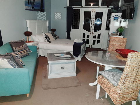 Court House - Studio - Tweed Heads Accommodation 0