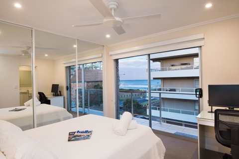 Stylish 3 Bedroom Beachview Apartment - Tweed Heads Accommodation 1