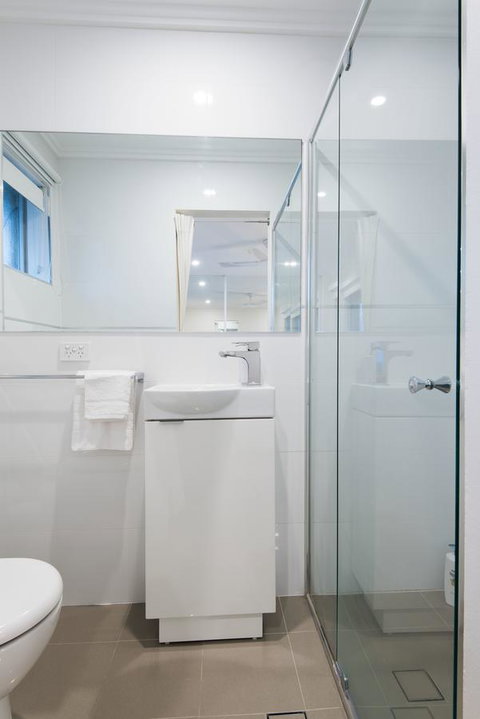 Stylish 3 Bedroom Beachview Apartment - Tweed Heads Accommodation 2