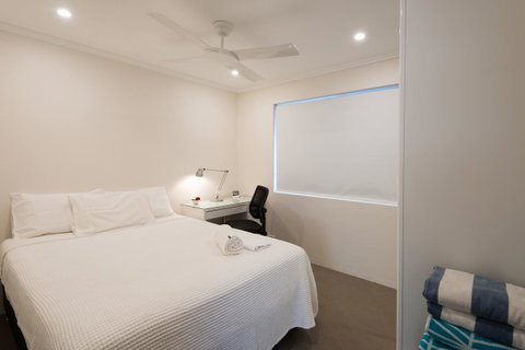 Stylish 3 Bedroom Beachview Apartment - Tweed Heads Accommodation 10