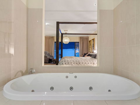 City-Barossa Gateway - Tweed Heads Accommodation 1