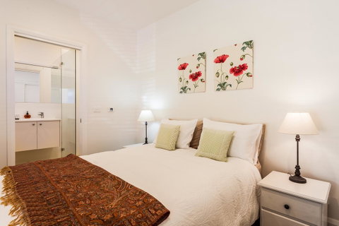 The Folly - Tweed Heads Accommodation 5