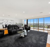 BENGALEE EXECUTIVE TOWNHOUSE- MODERN  STYLISH - Tweed Heads Accommodation