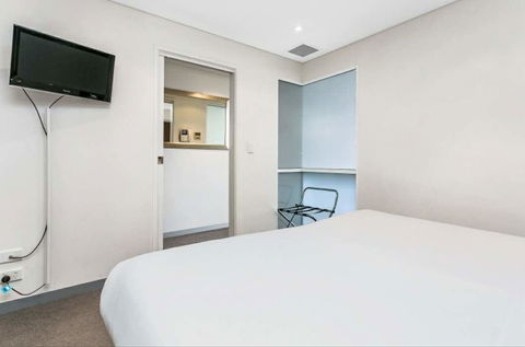 Oaks Horizon+city View+free Parking - Tweed Heads Accommodation 5