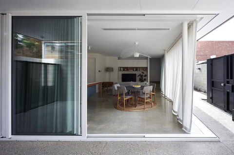 Swainson On Castle - Tweed Heads Accommodation 9