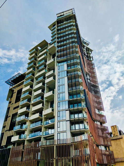 ONE Adelaide CBD - Tweed Heads Accommodation 1