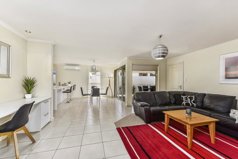 City Fringe Apartment - Tweed Heads Accommodation 0