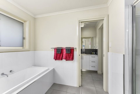 City Fringe Apartment - Tweed Heads Accommodation 8